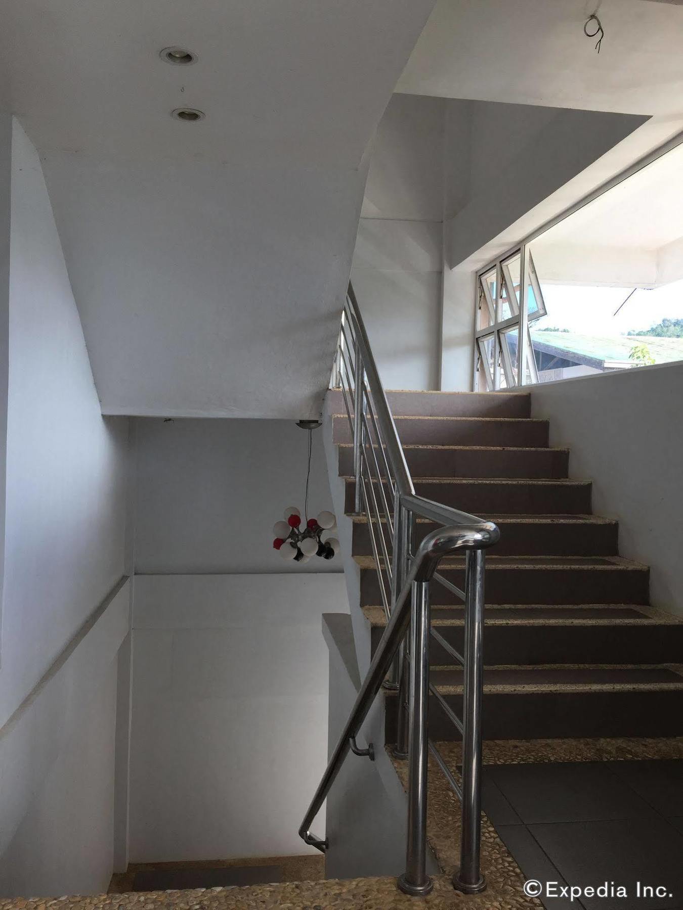 RedDoorz Micasa Lodge Coron Palawan Zewnętrze zdjęcie