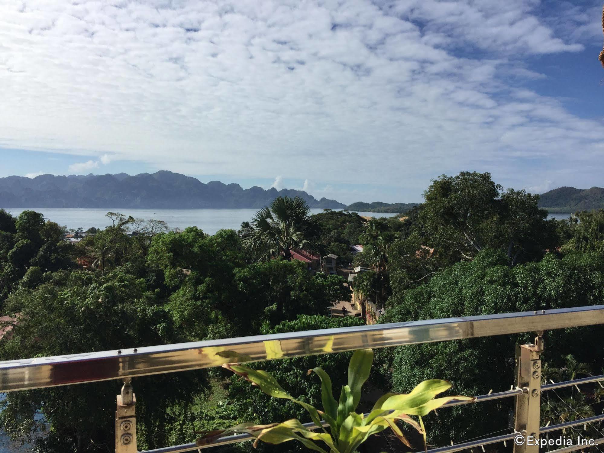 RedDoorz Micasa Lodge Coron Palawan Zewnętrze zdjęcie